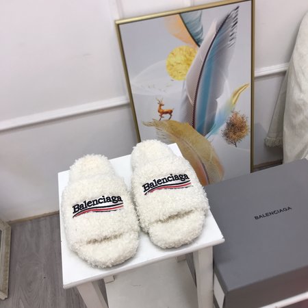 Balenciaga Furry Slippers Sheep Curl