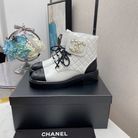 Chanel Lace-up ankle boots rhombus chain CC big logo calfskin/wool cloth/denim lining sheep skin