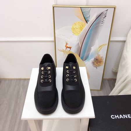 Chanel Women s shoes platform loafers cowhide / patent leather sheepskin inner heel height 4.5cm