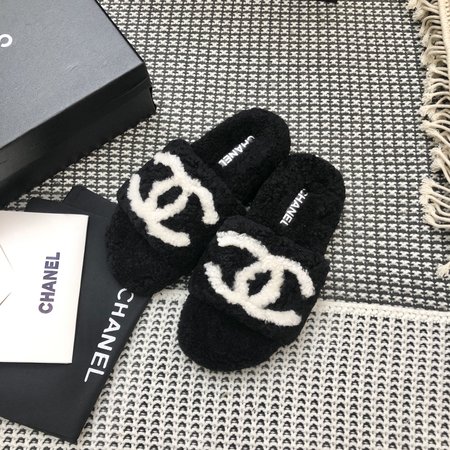 Chanel Wool slippers lamb wool