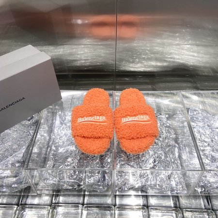 Balenciaga Logo embroidered wool slippers