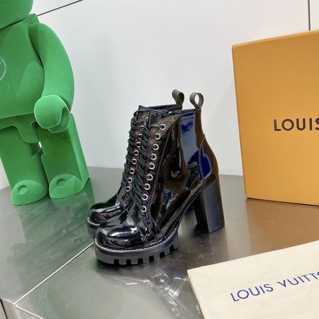 Louis Vuitton High heel boots cowhide patent leather heel height: 9cm