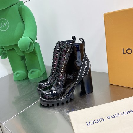 Louis Vuitton High heel boots cowhide patent leather heel height: 9cm