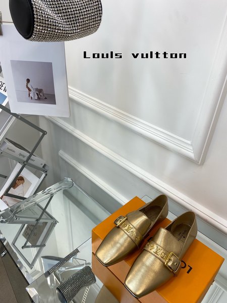 Louis Vuitton women s sheepskin shoes