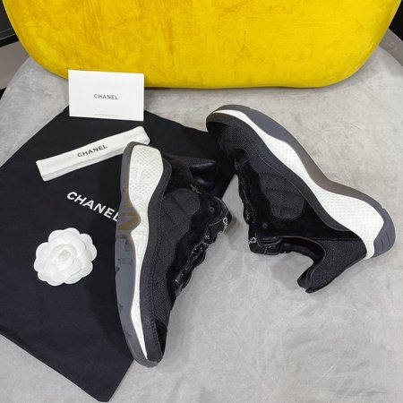 Chanel Sneakers classic design retro style