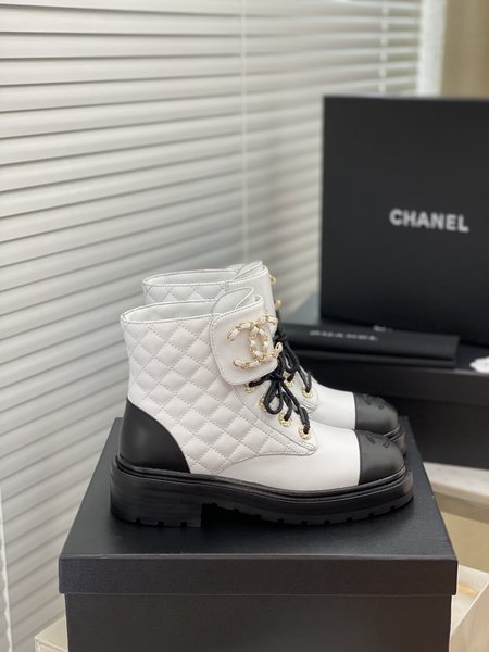 Chanel Chain buckle diamond short boots in lambskin