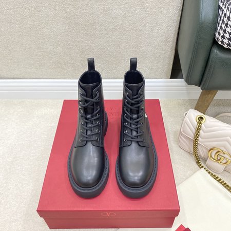 Valentino V LOGO series short boots calfskin Martin boots 3.5cm thick