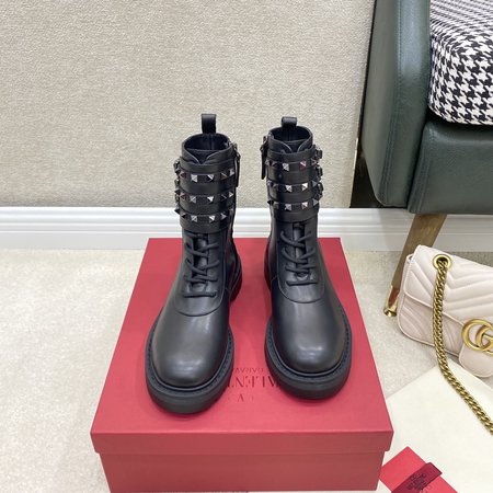 Valentino V LOGO series short boots calfskin Martin boots 3.5cm thick