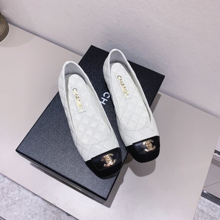 Chanel Calfskin diamond flat shoes