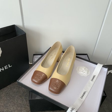 Chanel Vintage CC Logo women s heel height 6.5cm