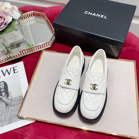 Chanel Women s shoes series classic embroidery + hardware Logo buckle Sheepskin lining: Sheepskin Heel height: 3.5cm