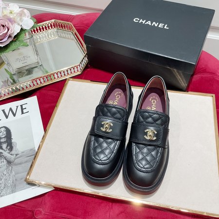 Chanel Women s shoes series classic embroidery + hardware Logo buckle Sheepskin lining: Sheepskin Heel height: 3.5cm