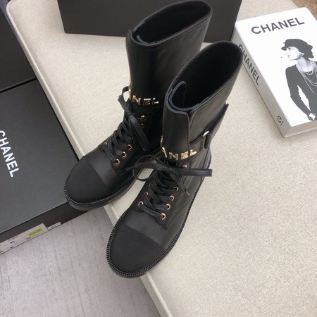 Chanel Letter logo hardware buckle Martin boots cowhide and sheepskin inner heel height: 2.5cm