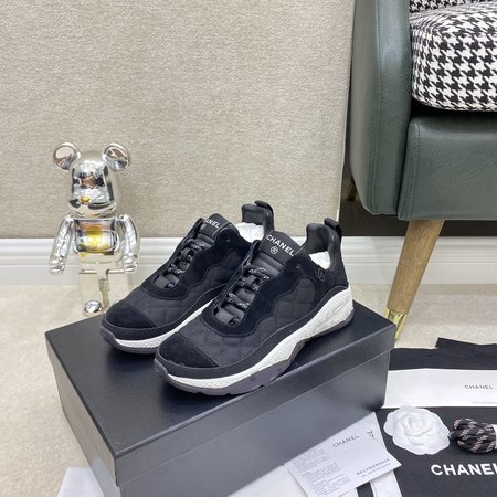 Chanel Casual sneakers black and white panda shoes color side letter logo