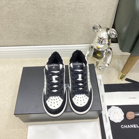 Chanel Letter Logo design on the side of flat shoes