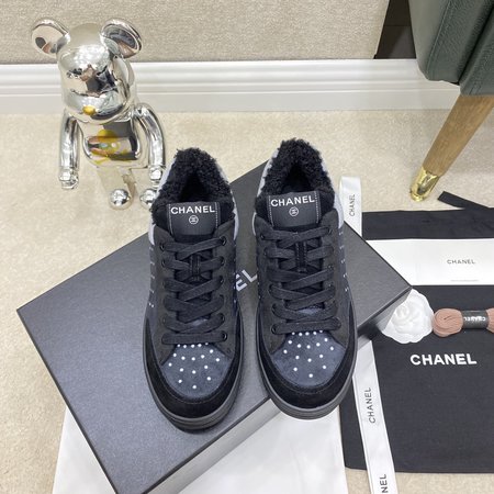 Chanel Letter Logo design on the side of flat shoes