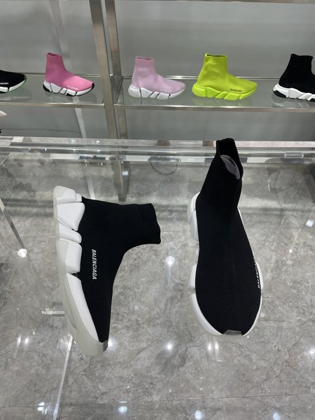 Balenciaga Speed 2.0 sock shoes