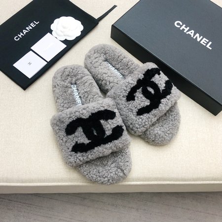 Chanel Wool slippers lamb wool