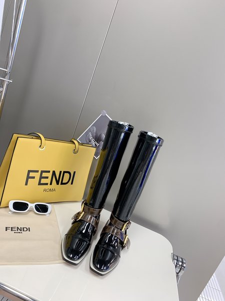 Fendi Classic boots patent leather lining sheepskin