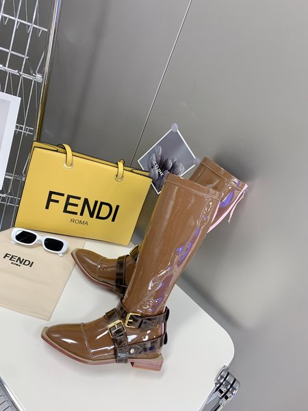 Fendi Classic boots patent leather lining sheepskin