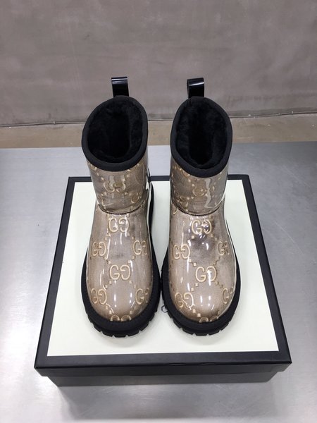 Gucci Velvet snow boots silk