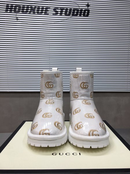 Gucci Velvet snow boots silk