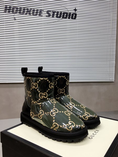 Gucci Velvet snow boots silk