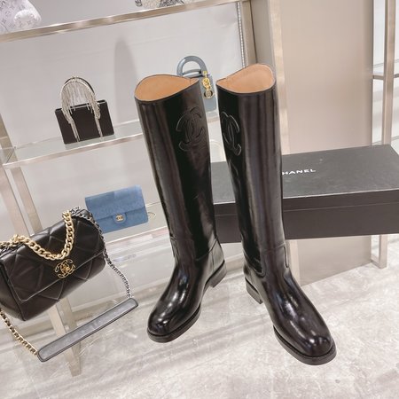 Chanel Vintage Street Cowboy Rider Boots