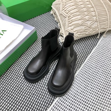 Bottega Veneta Mid Color Chelsea Boots