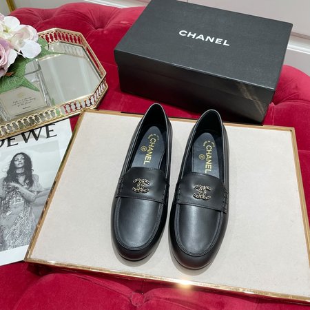 Chanel Elegant Vintage Collection Round Toe Shoes