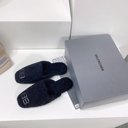 Balenciaga Furry slippers