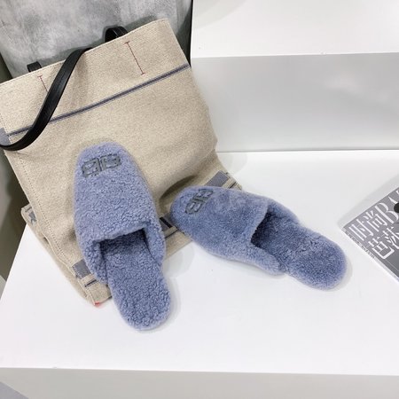 Balenciaga Furry slippers