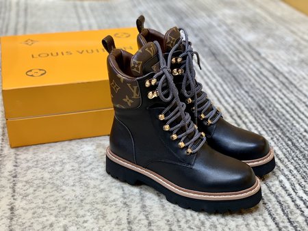 Louis Vuitton Boots calfskin lining cowhide