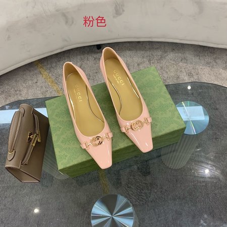 Gucci Women s shoes with square toe G buckle patent leather inner lining sheepskin heel height 5cm