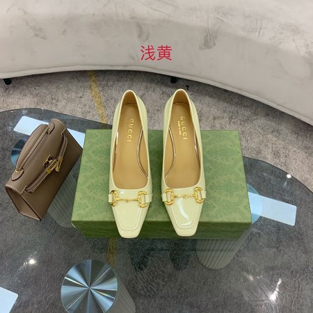 Gucci Square head horseshoe buckle design women s shoes patent leather inner lining sheepskin heel height 6.5cm