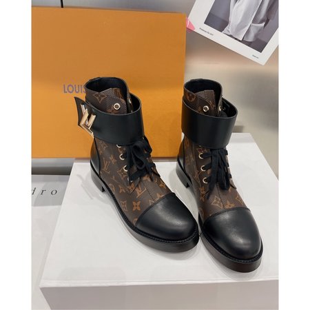 Louis Vuitton LV buckle leather lace-up boots