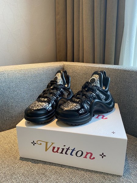 Louis Vuitton Trunk show LV sneakers