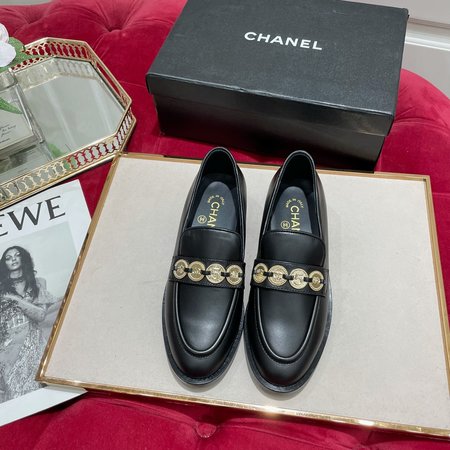 Chanel vintaGe gold coin loafers