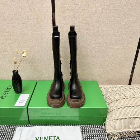 Bottega Veneta leg length platform boots