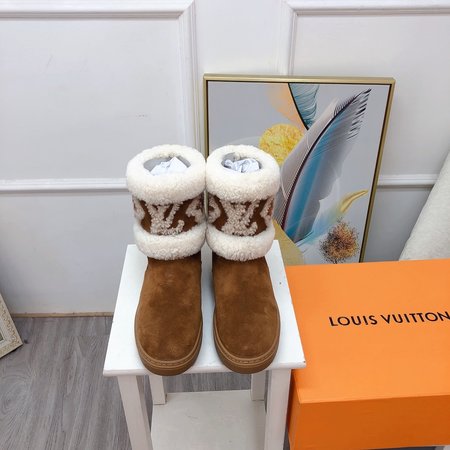 Louis Vuitton Minimalist Wool Booties