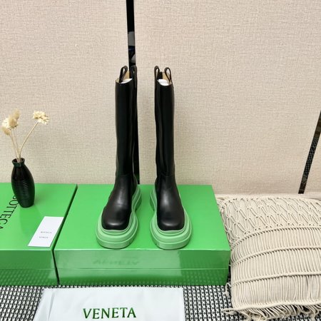 Bottega Veneta leg length platform boots