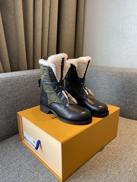 Louis Vuitton martin boots calfskin