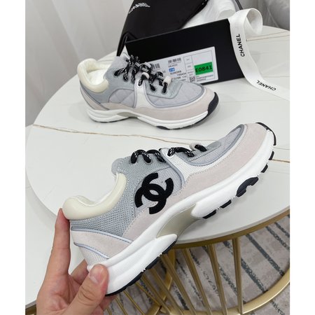 Chanel sneakers vintage diversification