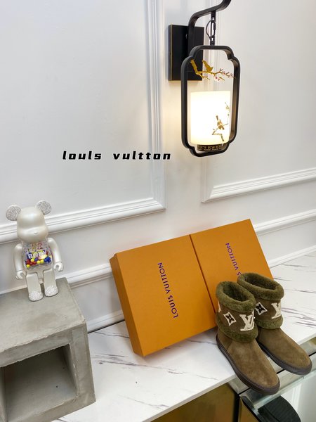 Louis Vuitton fur boots elegant style boots