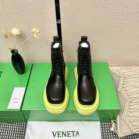 Bottega Veneta High Top round toe boots lace-up platform boots