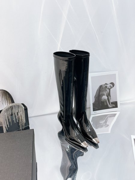 YSL elegant patent leather boots