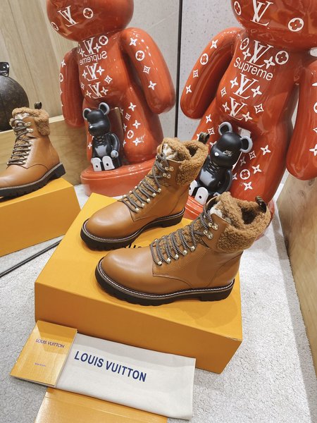 Louis Vuitton High-end martin boots wool