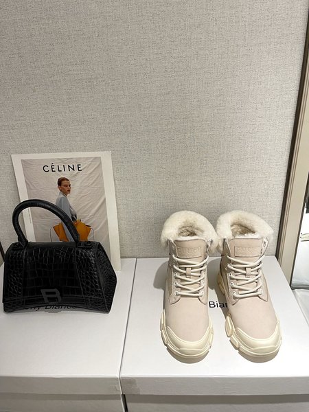 Gucci Sheep wool Neri Martin boots