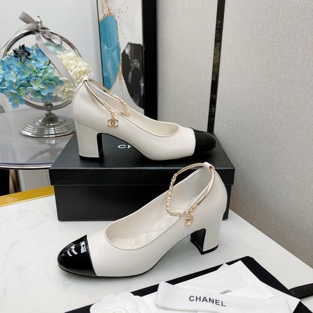 Chanel women s round toe chain shoes