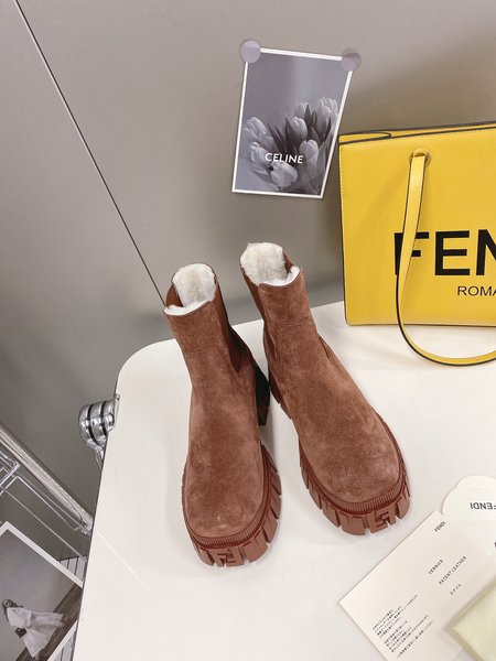 Fendi transparent outsole beautiful boots